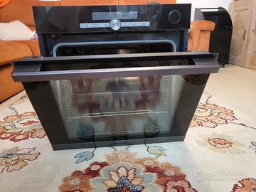 FORNO PIROLITICO CON FUNZIONE VAPORE HISENSE