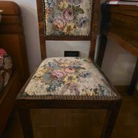 Sedia vintage in legno