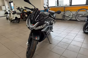Aprilia Tuono 660