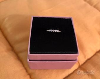Anello riviere Stroili