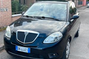 Lancia Y 1.2 Argento con impianto GPL