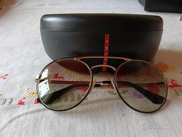occhiali da sole Prada perfetti 