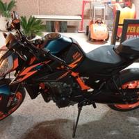 KTM Duke 890 R