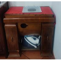 mobili in legno in parte primo 900