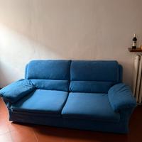 Divani blu 2 e 3 posti – comodi e solidi – usati