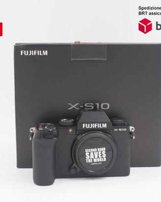 Fuji X-S10