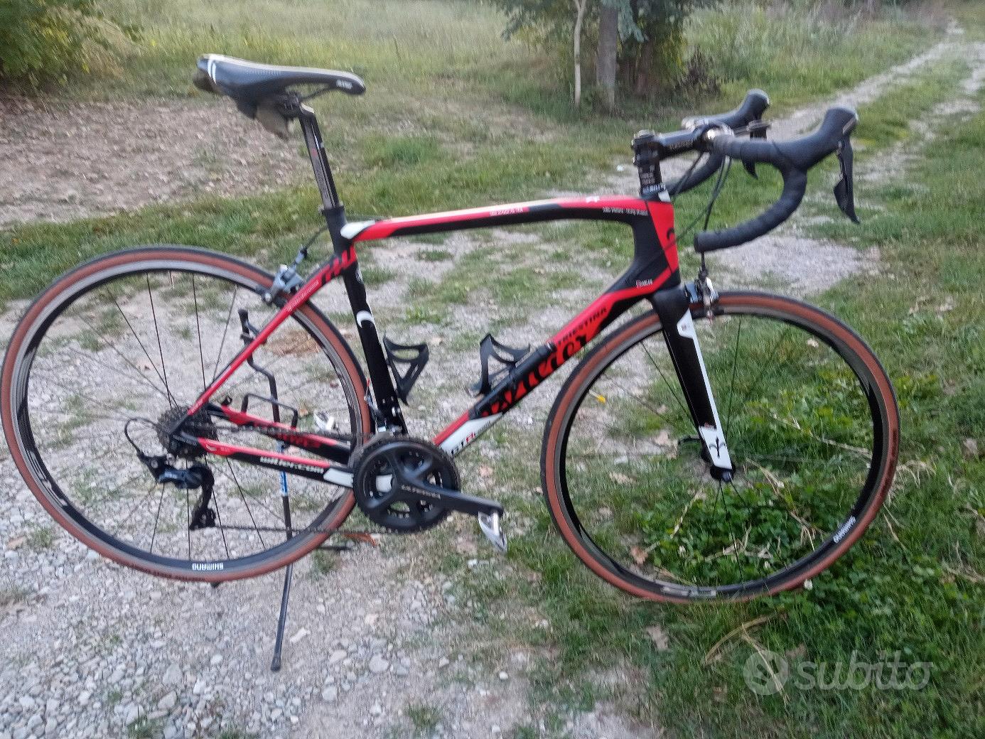 Vélo De Route Wilier GTR Team - Cadre Carbone, Freins Sur Jante, Couleur Gris-orange - Neuf