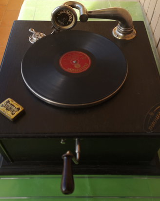 RIBASSATO Grammofono Cremona '40