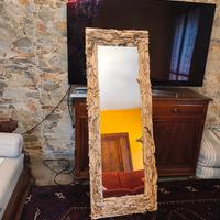 Specchio grande con legnetti di mare