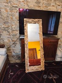 Specchio grande con legnetti di mare