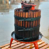 Torchio perfettamente funzionante