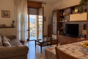 Trilocale con terrazzo - Ome