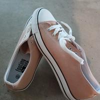 scarpe tipo "Converse"