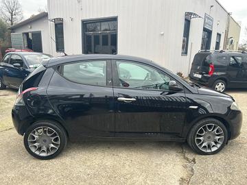 Lancia Ypsilon 0.9 TwinAir 85 CV 5 porte S&S DFN G