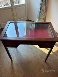 Tavolo vetrinetta in legno