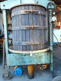 Pressatrice idraulica 220v