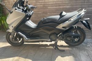YAMAHA T MAX 530