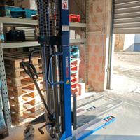 Elevatore manuale