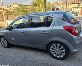 Opel corsa 4'serie