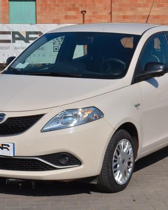 Lancia Ypsilon 1.2 69 CV 5 porte Gold