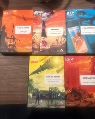 5 libri collezione Urania