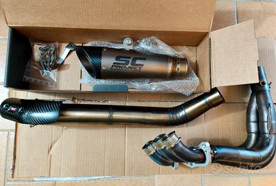 Scarico racing completo per Triumph street triple 