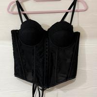 corsetto in pizzo nero
