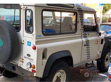 LAND ROVER Defender - 2002