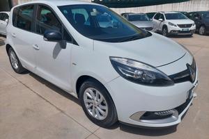Renault Scenic XMod 1.5 dCi 110 CV Limited