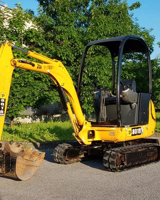 Miniescavatore jcb 8018