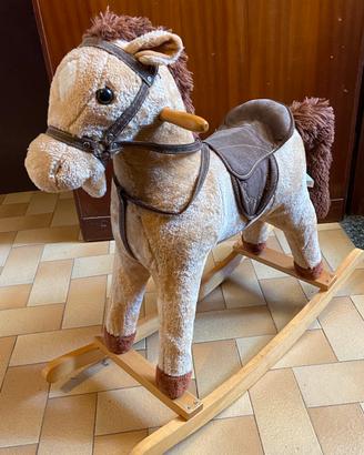 Cavalluccio a dondolo