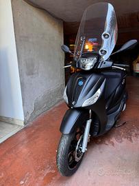 Piaggio Medley 150 sport