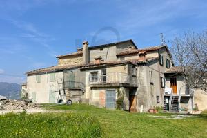 Terratetto a San Leo