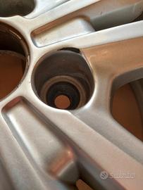 Cerchio in lega Renault Clio quarta serie