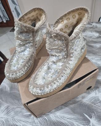 scarpe stivaletto mou
