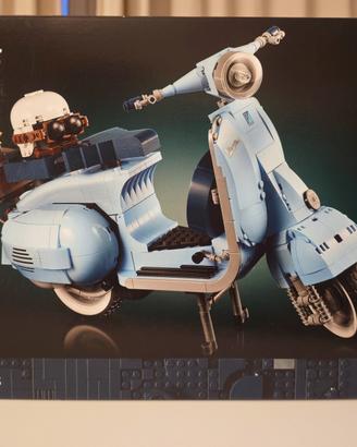 Lego 10298 Vespa 125 Nuovo sigillato 