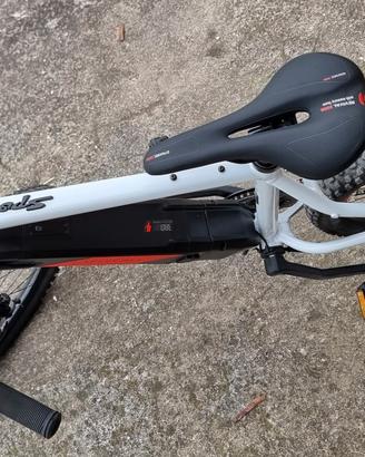 E-st100 e-bike in garanzia