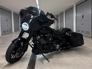 Harley-Davidson street glide