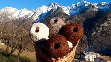 Gomitoli 100g fibra di alpaca 100%, filato 3/4500