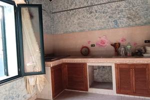 Casa indipendente con cortile di 100 mq