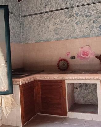 Casa indipendente con cortile di 100 mq