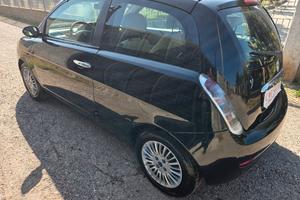 lancia ypsilon 1.2 