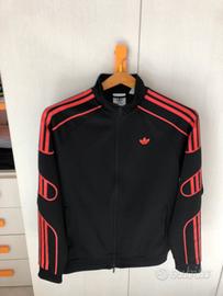 Tuta adidas nera e arancione Abbigliamento e Accessori In