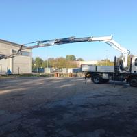 Iveco Eurocargo 180 - 25 con gru Bonfiglioli