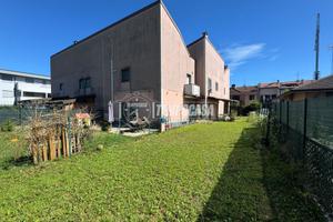 Villa indipendente a pochi passi dal Parco di Monz