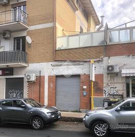 NEGOZIO A ROMA