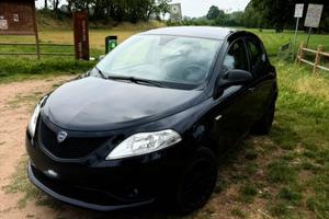 Lancia Ypsilon 1.2 GPL Ok neopatent