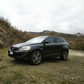 VOLVO XC60 2.4 MANUALE