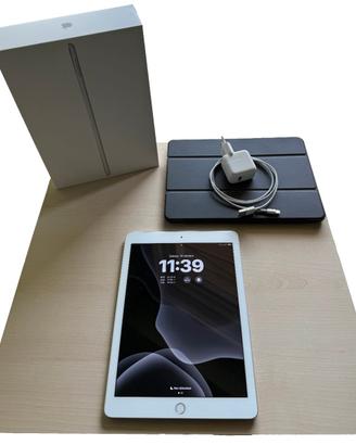 Ipad 6°gen 128GB pari al nuovo + accessori