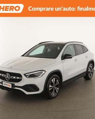 MERCEDES-BENZ GLA 200 ZW01029